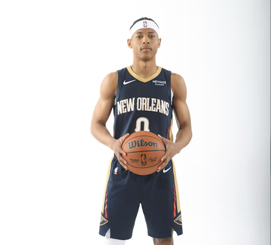 场表现一步, 费尔斯