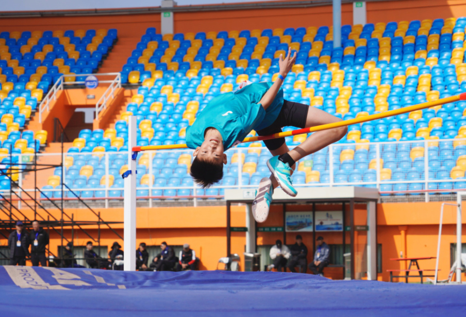 现出良好的 现出良好的